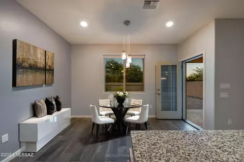 Dining - 8280 E Magee Hill Loop, Tucson, AZ 85710 photo 2 of 2