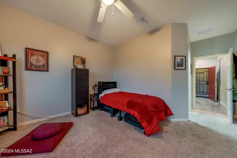 Bedroom - 8280 E Magee Hill Loop, Tucson, AZ 85710 photo 4 of 5