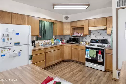 740 N Tiger Dr, Mammoth, AZ 85618 photo 39
