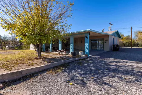 740 N Tiger Dr, Mammoth, AZ 85618 photo 3