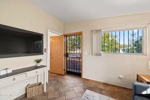 Entry Way - 3250 E 25th St, Tucson, AZ 85713 photo 1 of 1
