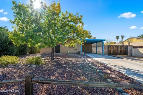 Exterior - 3250 E 25th St, Tucson, AZ 85713 photo 2 of 9
