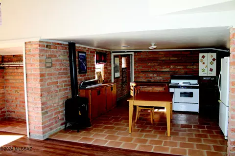 Kitchen - 6726 E Trails End, Pearce, AZ 85625 photo 1 of 7