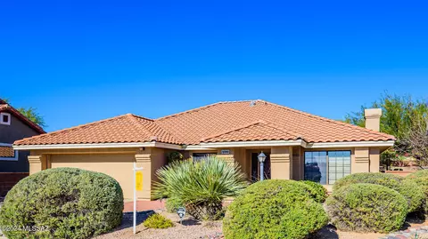 1310 W Niblick Ln, Oro Valley, AZ 85737