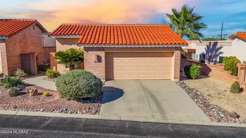 1664 W Vuelta Salvatierra, Green Valley, AZ 85622