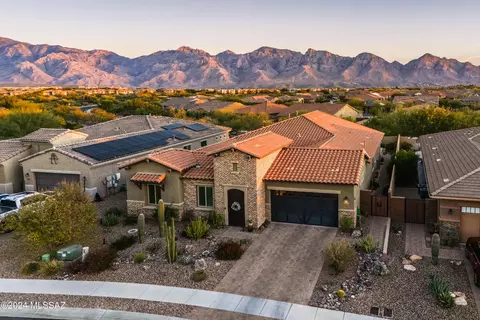 13622 N Palo Brea Way, Oro Valley, AZ 85755