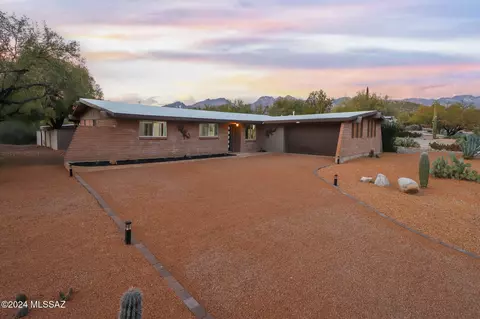 3501 N Camino Esplanade, Tucson, AZ 85750