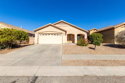 6814 W Copperwood Way, Tucson, AZ 85757