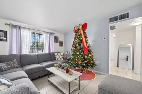 1110 E Kentucky St, Tucson, AZ 85714