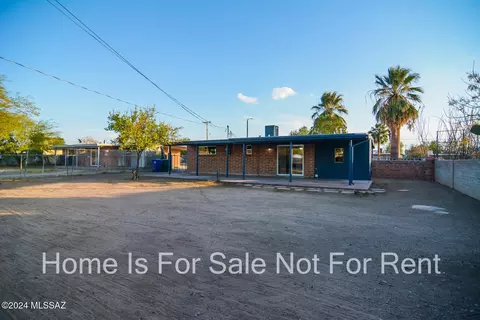 Exterior - 4119 E 27th St, Tucson, AZ 85711 photo 5 of 7