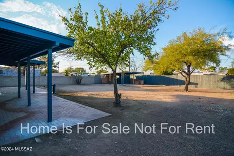 Exterior - 4119 E 27th St, Tucson, AZ 85711 photo 7 of 7