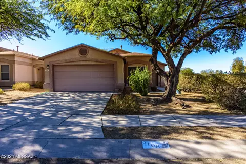 8106 S Sunny River Pl, Tucson, AZ 85747