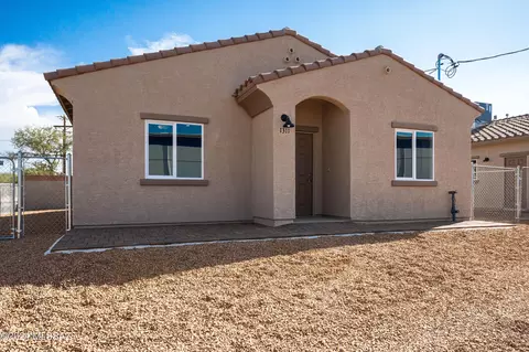 1311 S Osborne Ave, Tucson, AZ 85713
