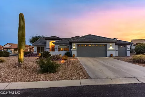 2652 E Stockton Pl, Green Valley, AZ 85614