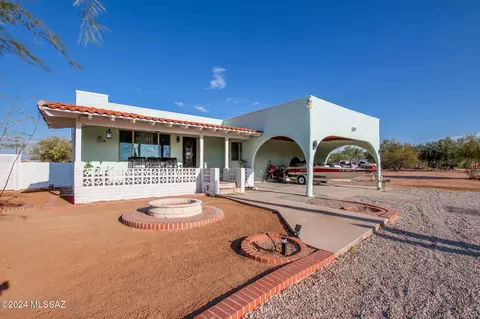 7130 N Blue Blvd, Tucson, AZ 85743