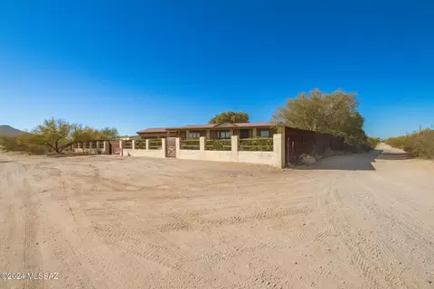 7912 S Camino De Oeste, Tucson, AZ 85746