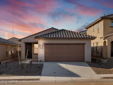 873 W Calle Las Varitas, Sahuarita, AZ 85629