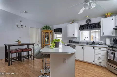 4831 N River Valley Loop, Tucson, AZ 85705
