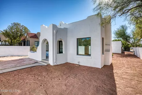 804 E 7th St, Tucson, AZ 85719