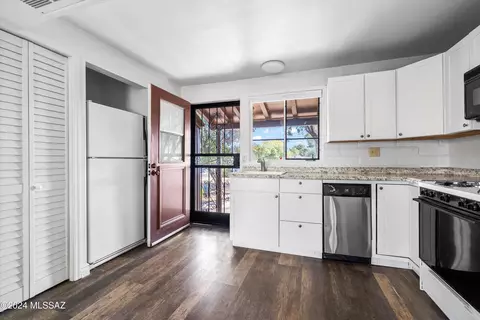 247 S Paseo Sarta #C, Green Valley, AZ 85614