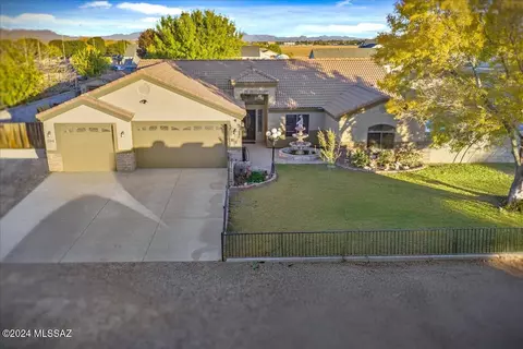 849 S Lucille Ln, Thatcher, AZ 85552