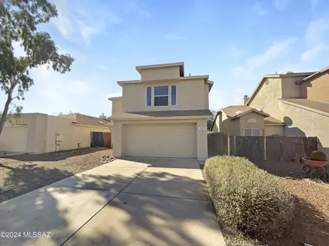 1585 N Saddlewood Ranch Dr, Tucson, AZ 85745