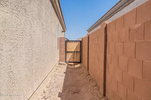 Exterior - 12704 E Russo Dr, Vail, AZ 85641 photo 14 of 14