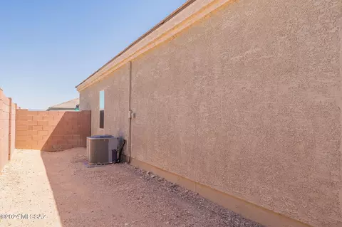 Exterior - 12704 E Russo Dr, Vail, AZ 85641 photo 13 of 14