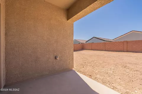 Exterior - 12704 E Russo Dr, Vail, AZ 85641 photo 5 of 14