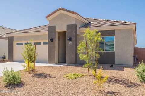 Exterior - 12704 E Russo Dr, Vail, AZ 85641 photo 3 of 14