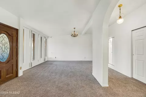 Living - 838 W Hawaii Dr, Tucson, AZ 85706 photo 5 of 6