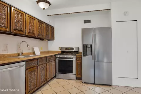 Kitchen - 838 W Hawaii Dr, Tucson, AZ 85706 photo 1 of 1