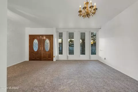 Living - 838 W Hawaii Dr, Tucson, AZ 85706 photo 2 of 6