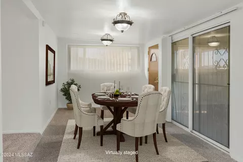 Dining - 838 W Hawaii Dr, Tucson, AZ 85706 photo 1 of 1
