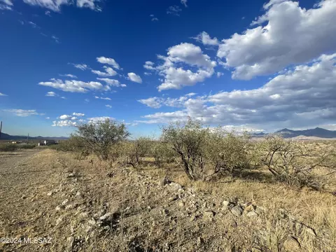 1768 Calle Tasa, Rio Rico, AZ 85648
