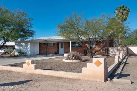 Exterior - 6089 E Beverly St, Tucson, AZ 85711 photo 1 of 3