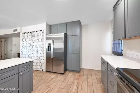 Kitchen - 6089 E Beverly St, Tucson, AZ 85711 photo 3 of 3