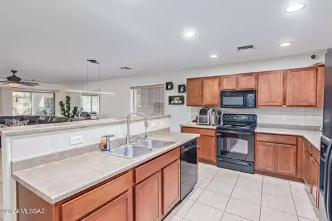 5767 E Camino Del Avanzo, Tucson, AZ 85756 photo 10