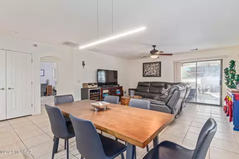 5767 E Camino Del Avanzo, Tucson, AZ 85756 photo 8