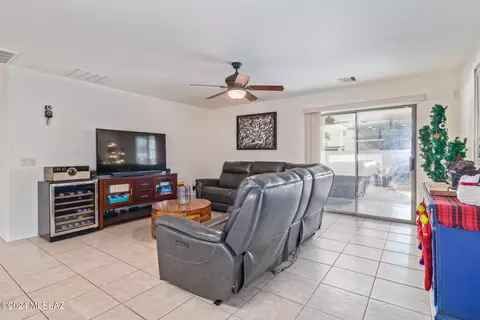 5767 E Camino Del Avanzo, Tucson, AZ 85756 photo 4
