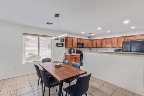 5767 E Camino Del Avanzo, Tucson, AZ 85756 photo 7