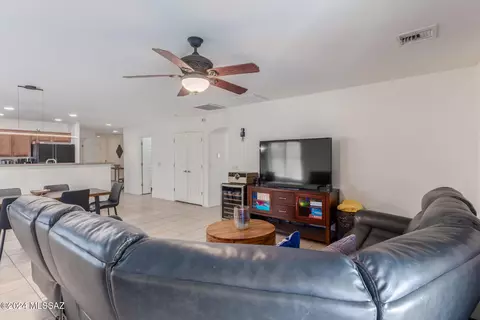 5767 E Camino Del Avanzo, Tucson, AZ 85756 photo 6