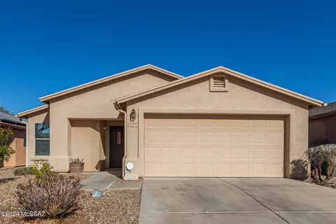 5767 E Camino Del Avanzo, Tucson, AZ 85756 photo 2