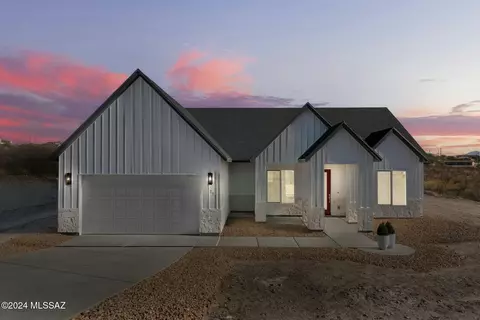 227 Calle Ranaculo, Rio Rico, AZ 85648