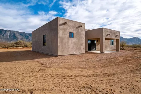Exterior - 3645 E Rollins Rd NW, Tucson, AZ 85739 photo 3 of 5