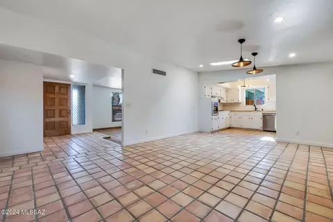 Living - 6123 E Hampton St, Tucson, AZ 85712 photo 2 of 8