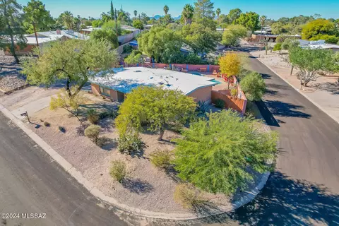 View/Area - 6123 E Hampton St, Tucson, AZ 85712 photo 2 of 4