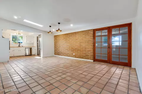 Living - 6123 E Hampton St, Tucson, AZ 85712 photo 7 of 8