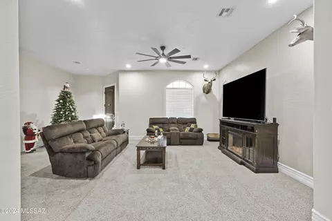 484 N Eagle Meadow Loop, Thatcher, AZ 85552 photo 6