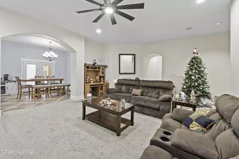 484 N Eagle Meadow Loop, Thatcher, AZ 85552 photo 5